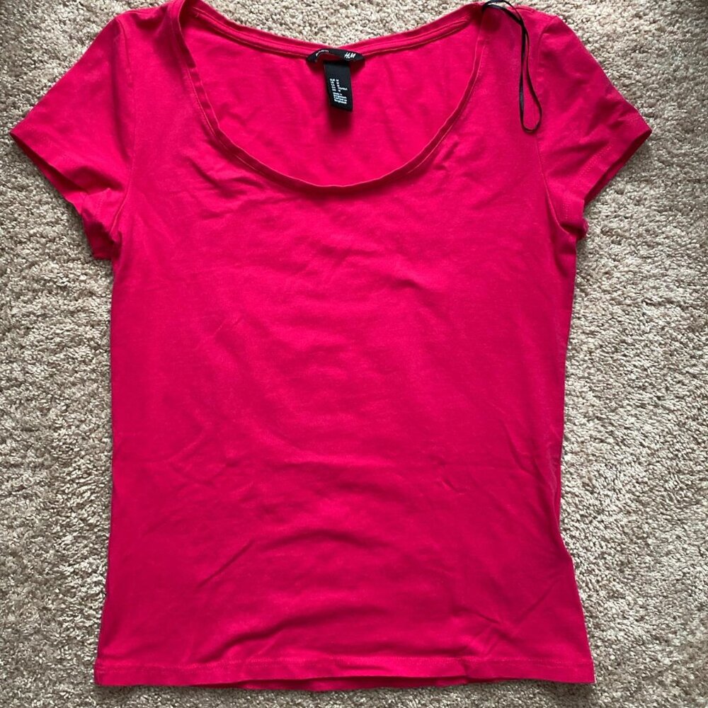 H&M Basic Tee - Picture 2 of 5
